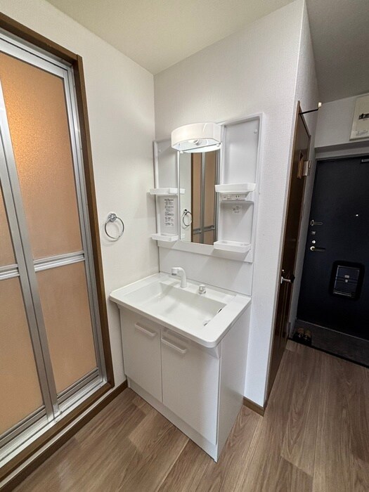 物件内観写真8　(洗面)