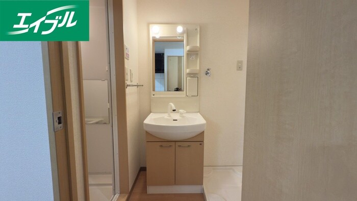 物件内観写真11　(洗面)