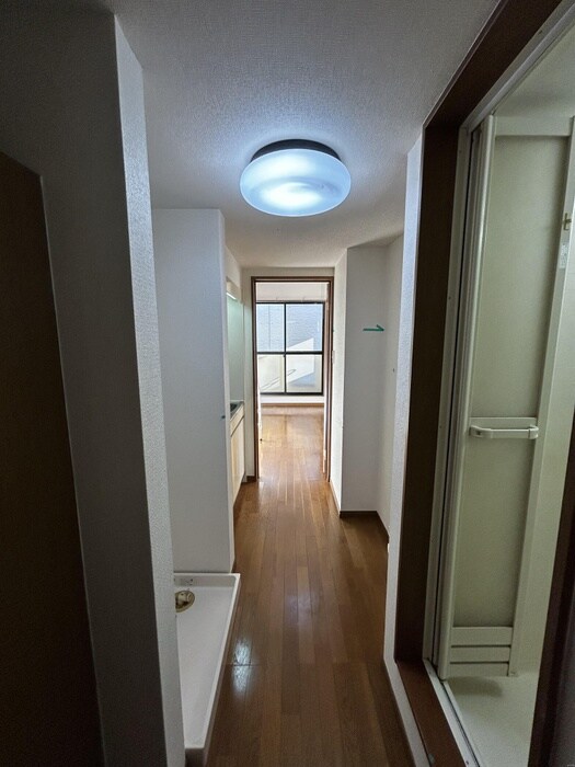 物件内観写真17　(廊下)