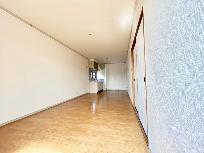 物件内観写真5　(居室)