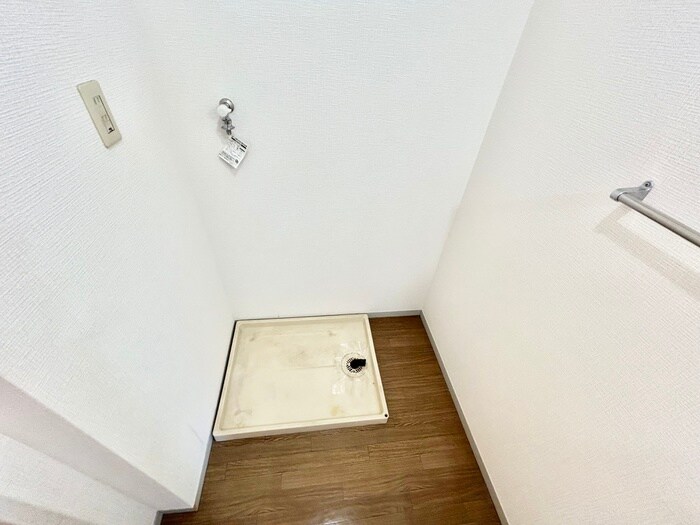 物件内観写真19　(洗濯機置場)