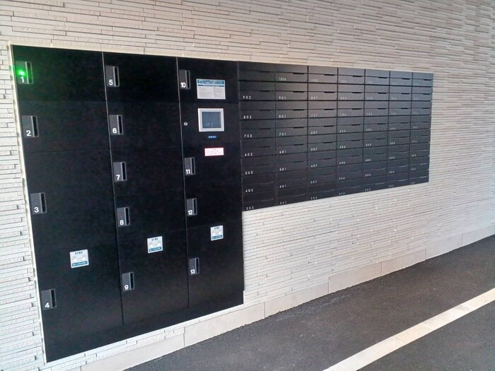 物件外観写真6　(建物設備)