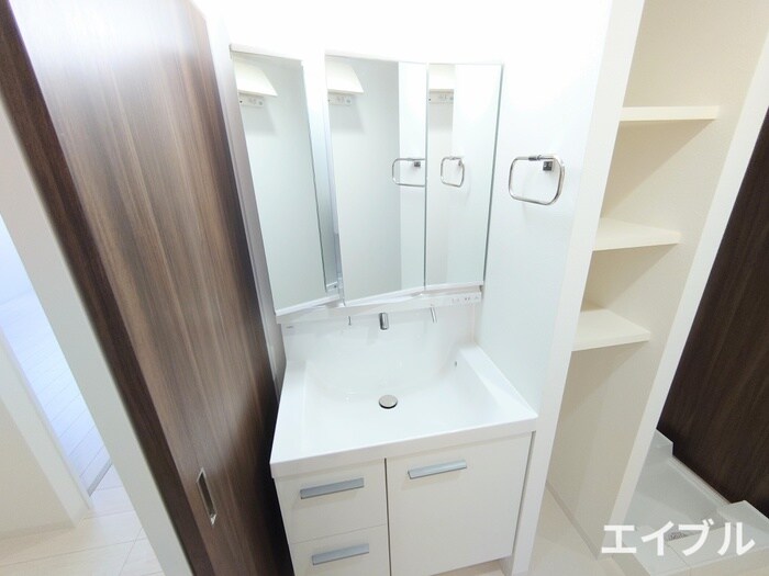 物件内観写真11　(洗面)