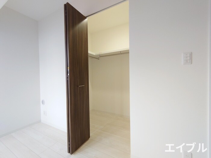 物件内観写真14　(収納)