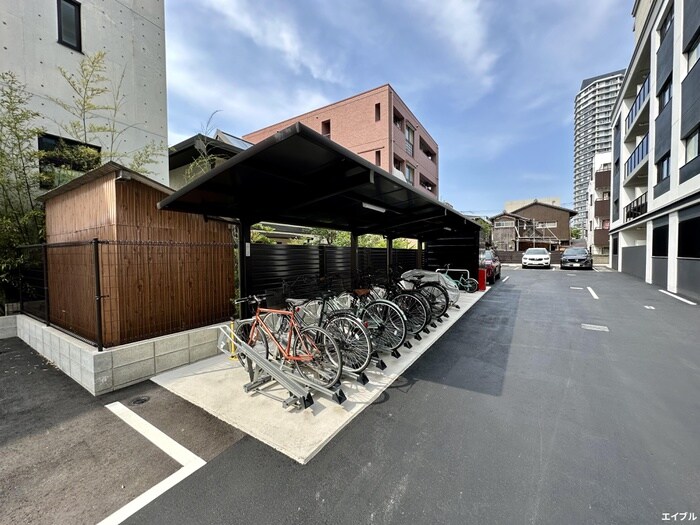 物件外観写真5　(駐輪場)