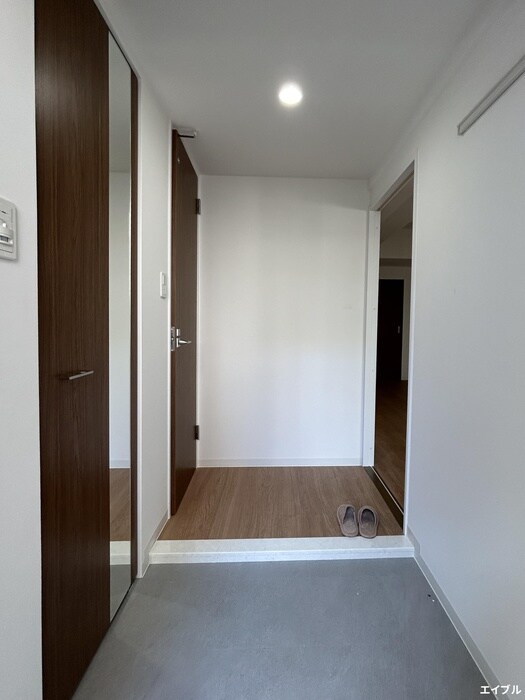 物件内観写真21　(玄関)