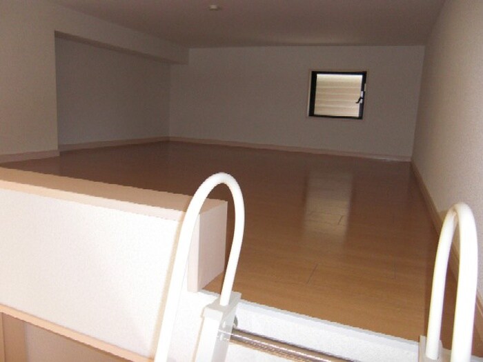 物件内観写真15　(ロフト)