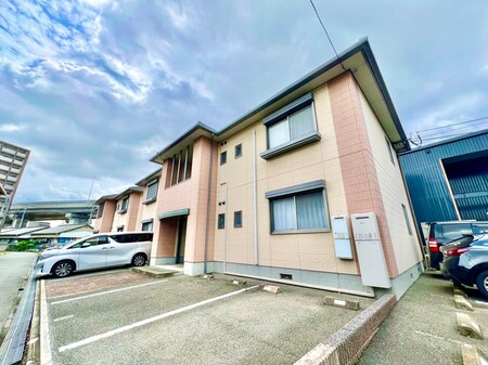 バリュージュ皇后崎　B棟外観写真