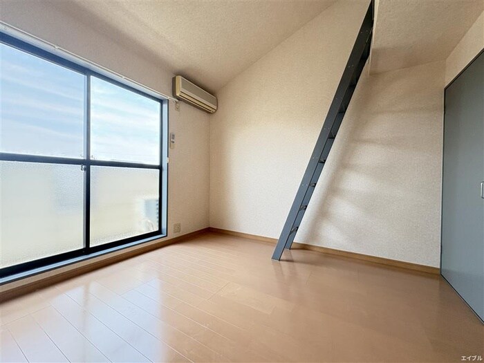 物件内観写真7　(居室)