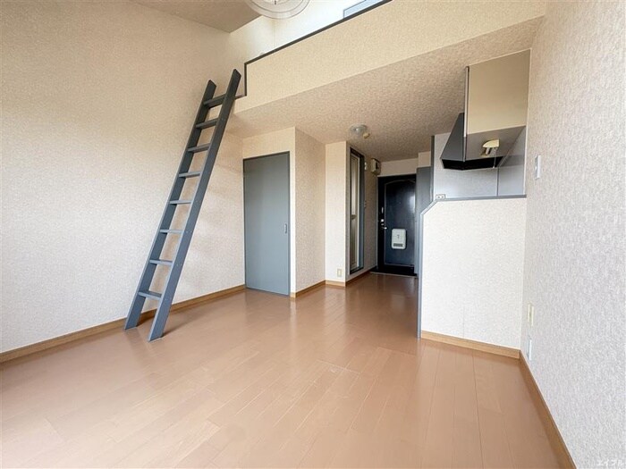 物件内観写真8　(居室)