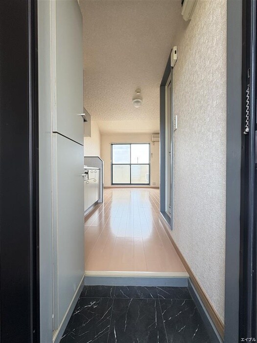 物件内観写真16　(廊下)