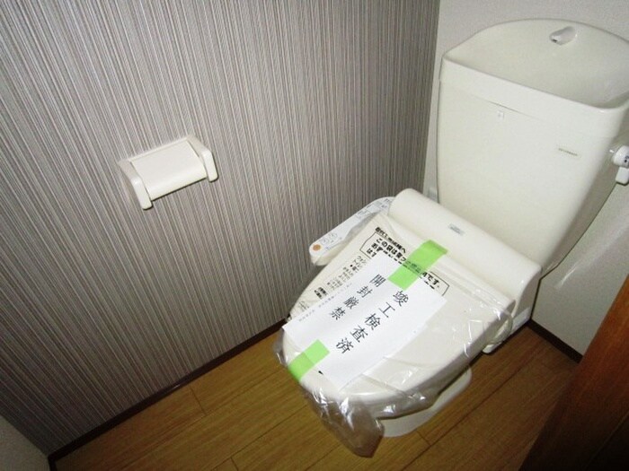 物件内観写真14　(トイレ)