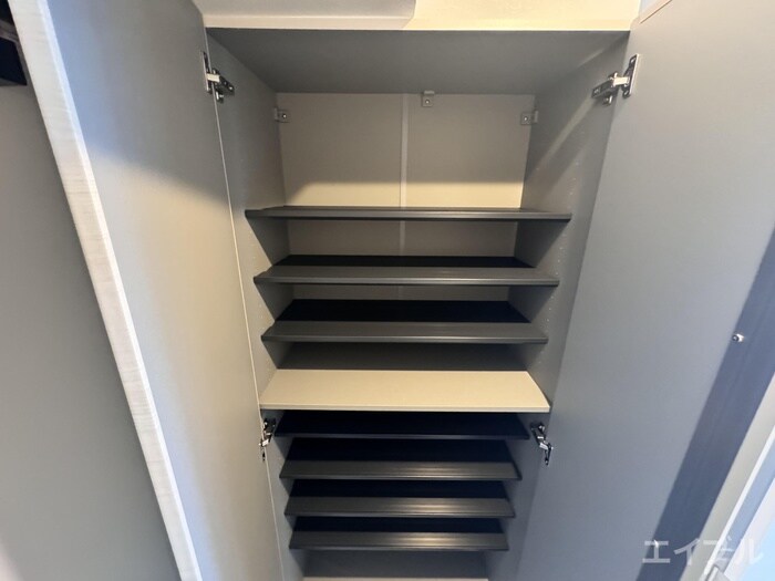 物件内観写真17　(靴箱)