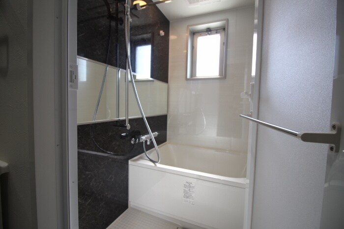 物件内観写真12　(バス／シャワールーム等)