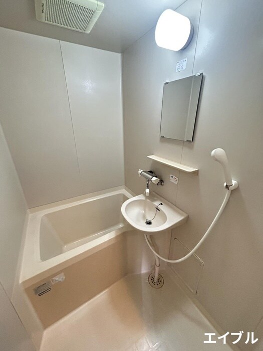 物件内観写真8　(バス／シャワールーム等)