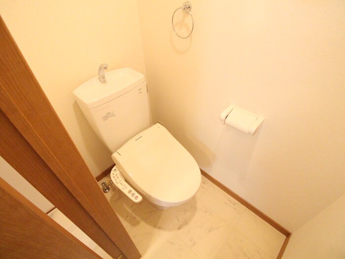 物件内観写真11　(トイレ)