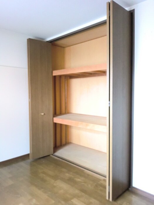 物件内観写真9　(収納)