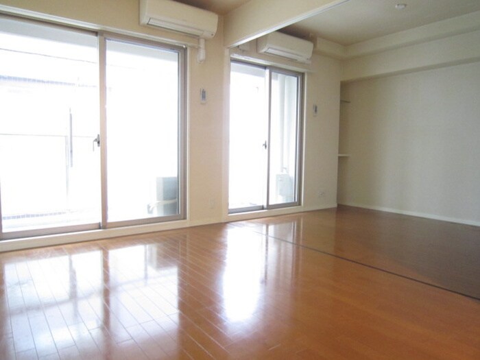 物件内観写真4　(居室)