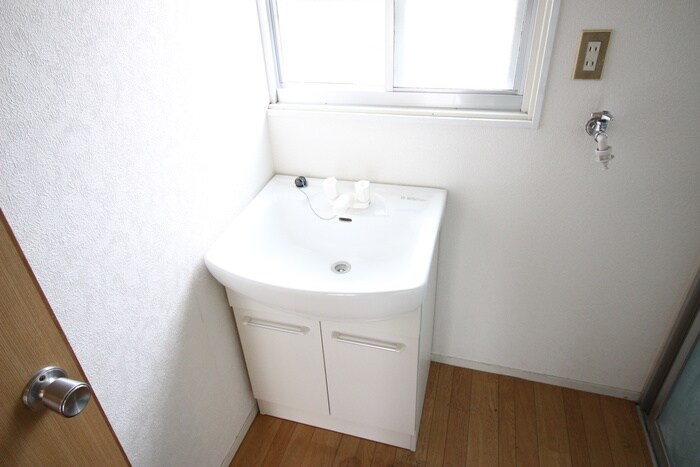 物件内観写真10　(洗面)