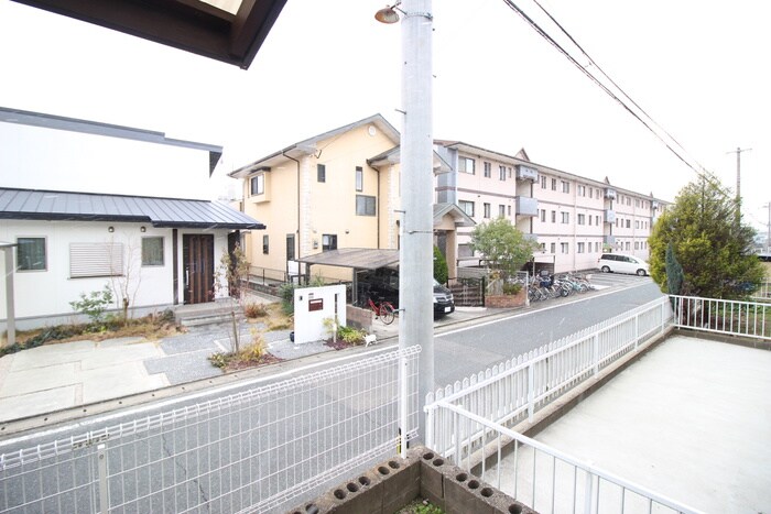 物件内観写真13　(室内からの展望)