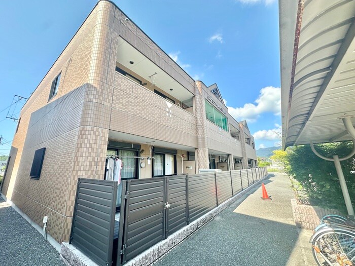 物件外観写真4　(外観写真)