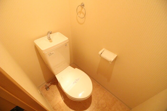 物件内観写真14　(トイレ)