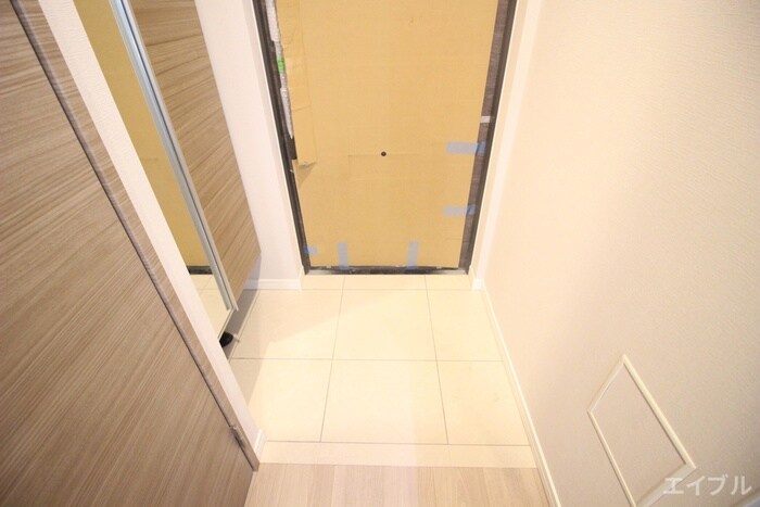 物件内観写真10　(玄関)