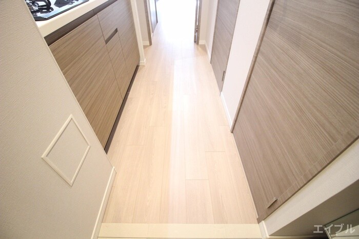 物件内観写真16　(廊下)