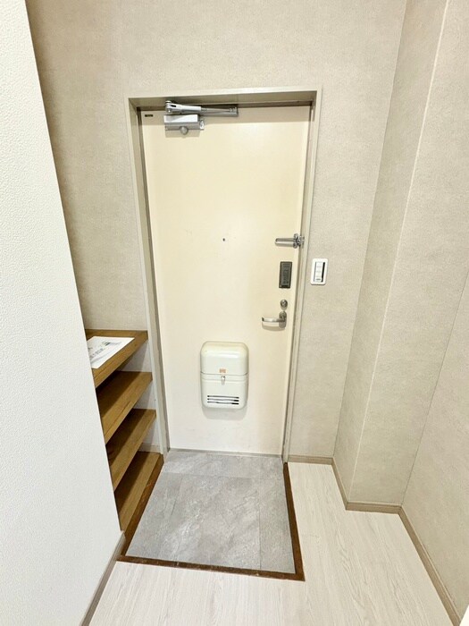 物件内観写真14　(玄関)