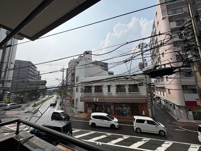 物件内観写真15　(室内からの展望)