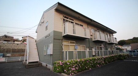 ファミーユ６外観写真