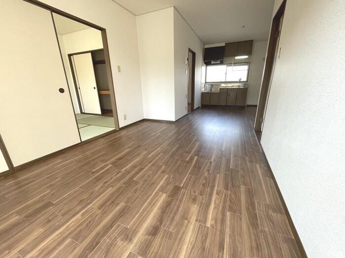 物件内観写真7　(居室)