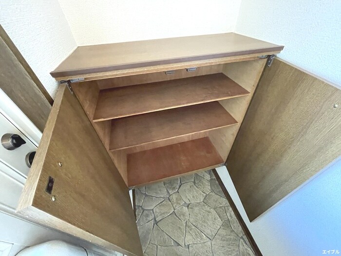 物件内観写真13　(靴箱)