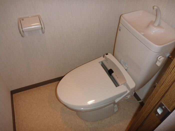 物件内観写真13　(トイレ)