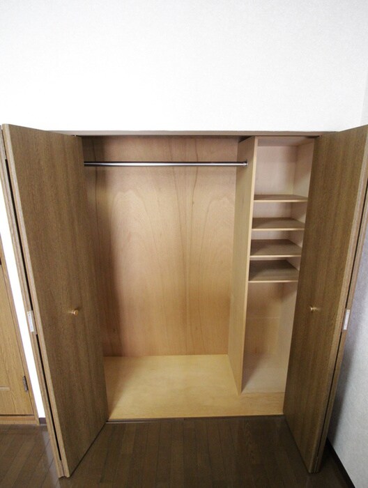 物件内観写真15　(収納)