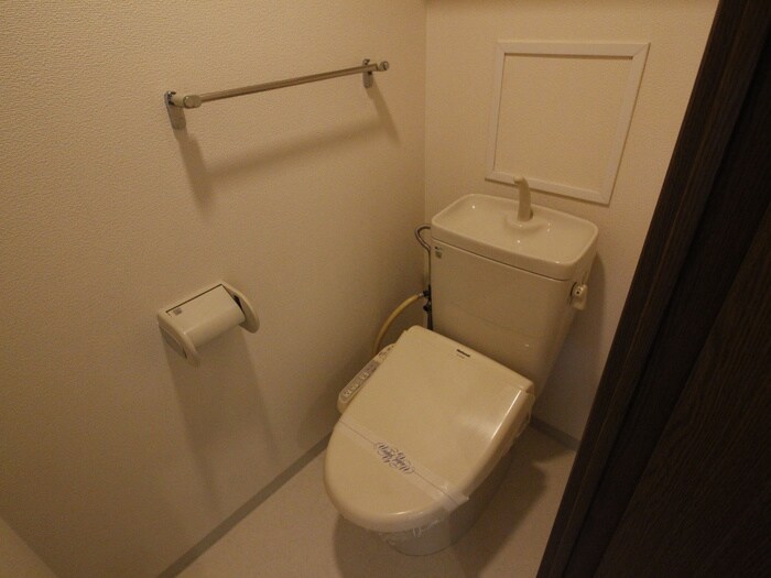 物件内観写真15　(トイレ)