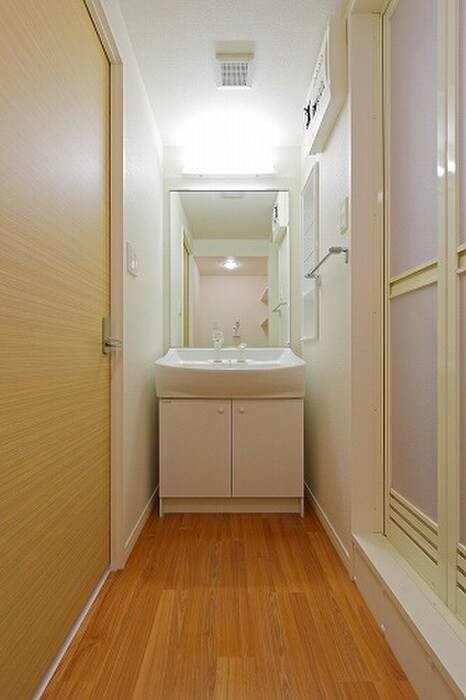 物件内観写真13　(洗面)