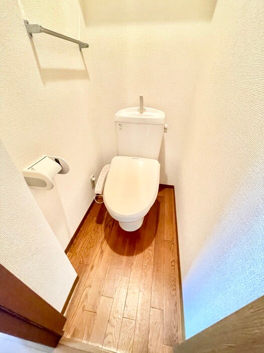 物件内観写真9　(トイレ)