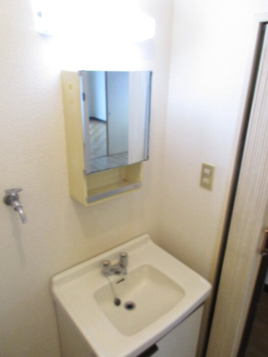 物件内観写真7　(洗面)