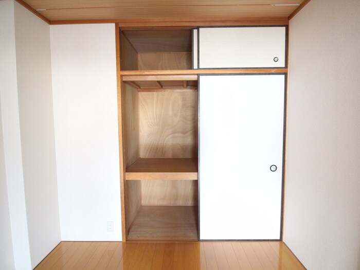 物件内観写真11　(収納)