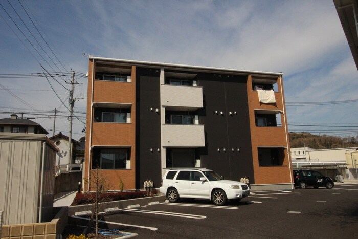 物件外観写真2　(外観写真)