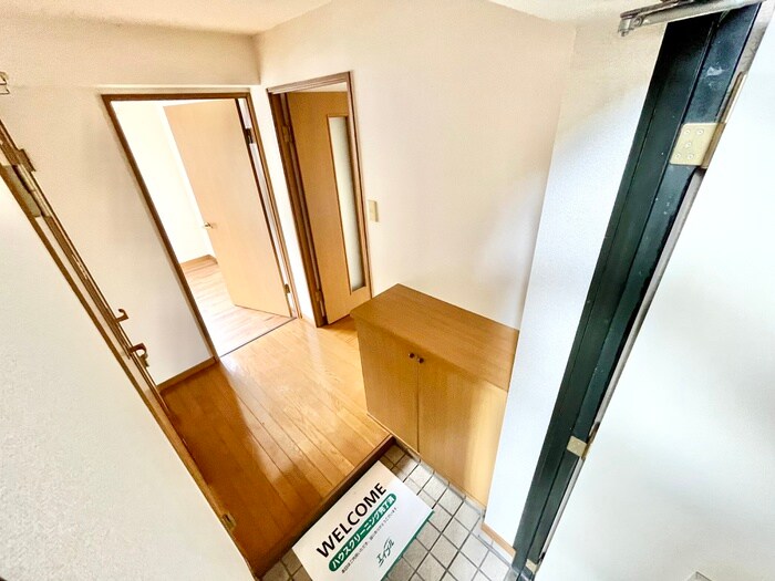 物件内観写真17　(玄関)
