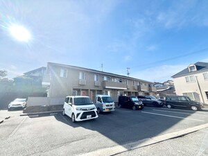 クロスロ－ド外観写真