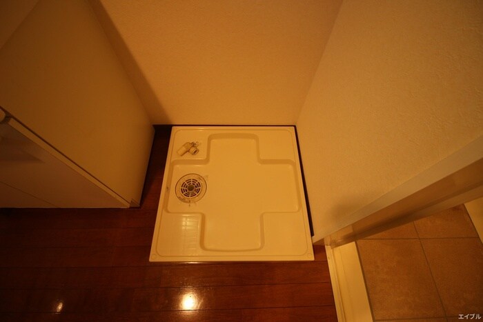 物件内観写真17　(洗濯機置場)