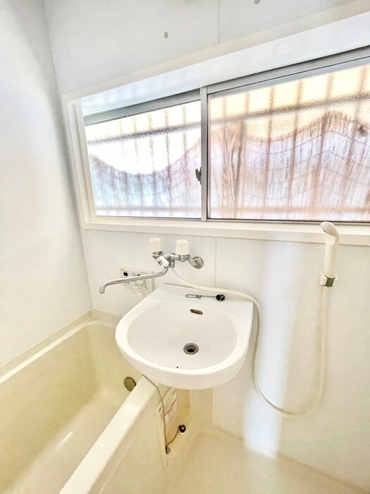 物件内観写真8　(洗面)