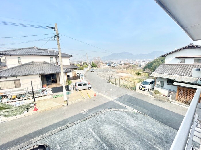 物件内観写真11　(室内からの展望)