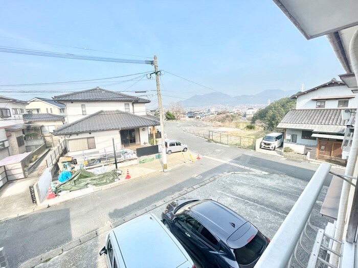 物件内観写真11　(室内からの展望)