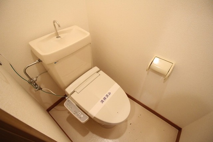 物件内観写真8　(トイレ)