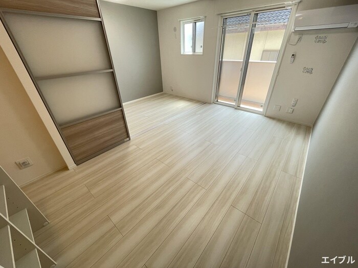 物件内観写真4　(居室)