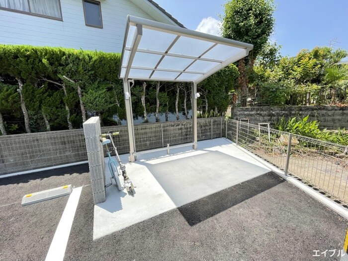 物件外観写真3　(駐輪場)
